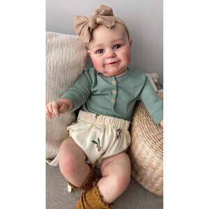 💫 Reborn Baby Doll Green Soft Weighted Body Sweet Smiling Realistic Moment Arms